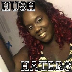 Meet your Posher, Traci